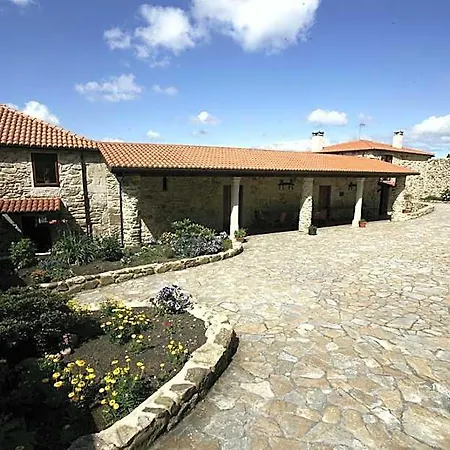Hostel Casa Da Botica A Estrada *