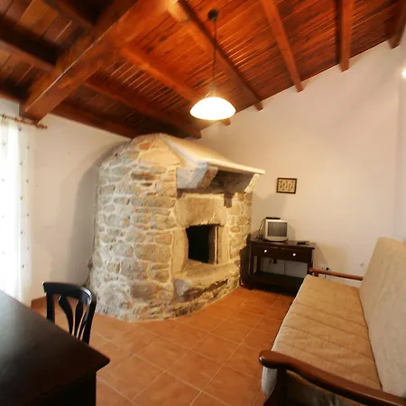 Albergue Casa Da Botica A Estrada *