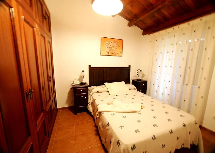 Albergue Casa Da Botica A Estrada Os Casares